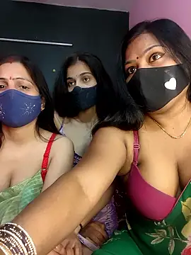 cutee  crazy online show from January 2026 02:10:01 PM