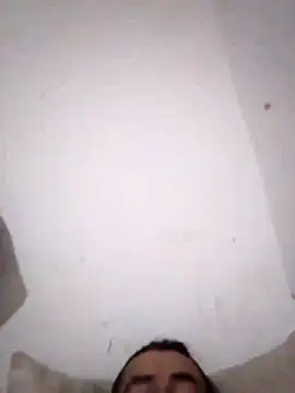 Snapshot of Luzbel666 chatting on December 2025 07:04:02 AM Luzbel666 online show from December 2025 07:04:02 AM