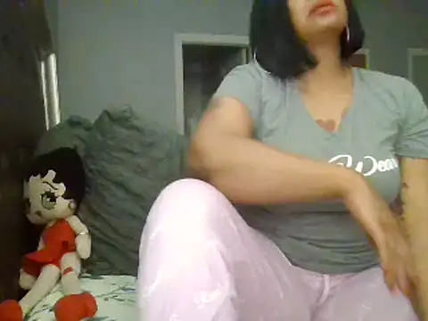 MSweetLindaParks online show from December 2024 01:06:02 AM