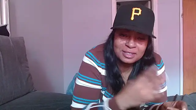 MSweetLindaParks online show from March 2026 01:48:01 PM