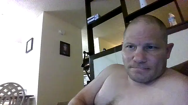 Alwayshard421 online show from August 2026 10:41:01 PM