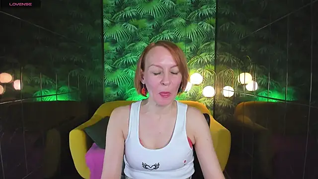 Snapshot of NikaGentle chatting on December 2024 05:49:02 AM NikaGentle online show from December 2024 05:49:02 AM