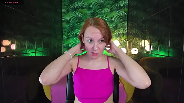 Snapshot of NikaGentle chatting on December 2024 12:06:01 PM NikaGentle online show from December 2024 12:06:01 PM