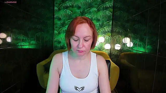 Snapshot of NikaGentle chatting on January 2025 05:41:02 AM NikaGentle online show from January 2025 05:41:02 AM