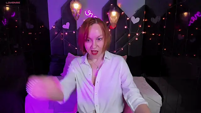 Snapshot of NikaGentle chatting on February 2025 08:38:01 AM NikaGentle online show from February 2025 08:38:01 AM