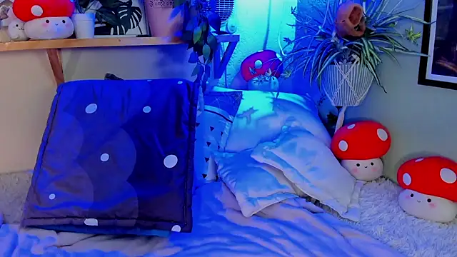 Snapshot of AnaPola chatting on February 2025 11:25:02 AM AnaPola online show from February 2025 11:25:02 AM