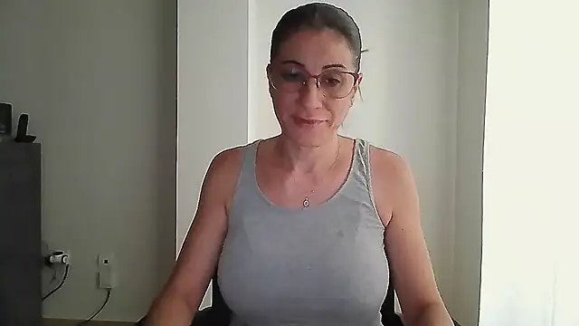 Snapshot of Sanada_hot chatting on October 2025 08:23:01 AM Sanada hot online show from October 2025 08:23:01 AM