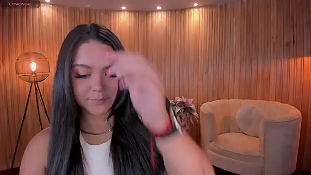 ToriCrossX online show from February 2025 03:40:01 PM