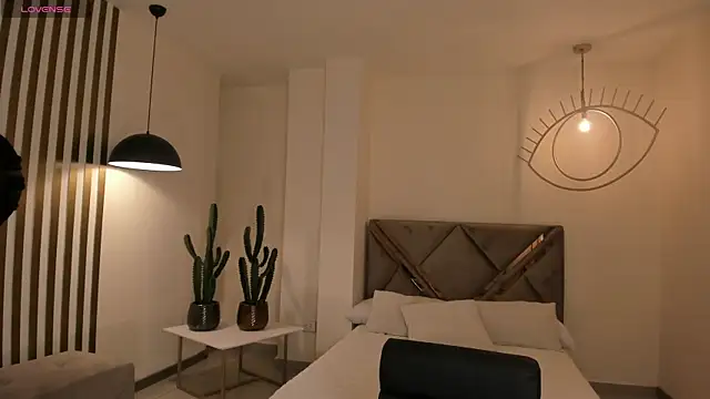 ToriCrossX online show from November 2025 04:11:01 AM