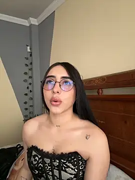 isabella jade online show from September 2025 01:13:01 PM