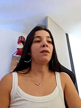 miaeyes online show from December 2024 04:47:01 PM