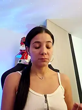 miaeyes online show from December 2024 12:52:02 PM