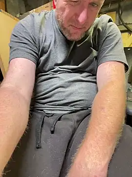 Jjones1923 online show from May 2026 11:17:01 AM