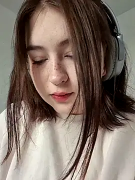 Snapshot of Yammy_Yumi chatting on October 2025 06:12:01 AM Yammy Yumi online show from October 2025 06:12:01 AM