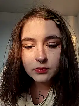 Snapshot of Yammy_Yumi chatting on November 2025 01:22:04 PM Yammy Yumi online show from November 2025 01:22:04 PM