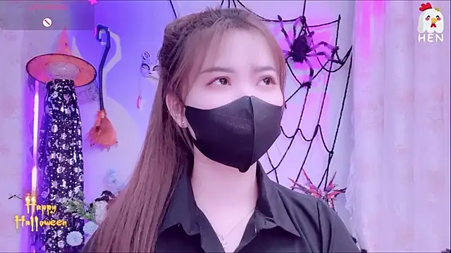 hen237 online show from November 2025 12:54:01 AM