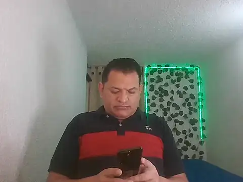 SexDiffrent online show from May 2026 04:02:02 PM