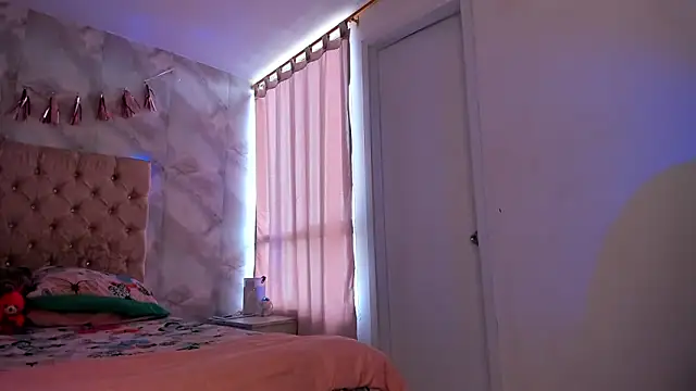 KatalinaMillan online show from December 2024 05:22:01 PM