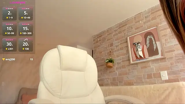 allysoonswwan17 online show from December 2024 06:15:02 PM