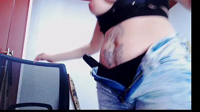 Snapshot of A_R_Y_ chatting on October 2025 06:30:01 PM A R Y online show from October 2025 06:30:01 PM