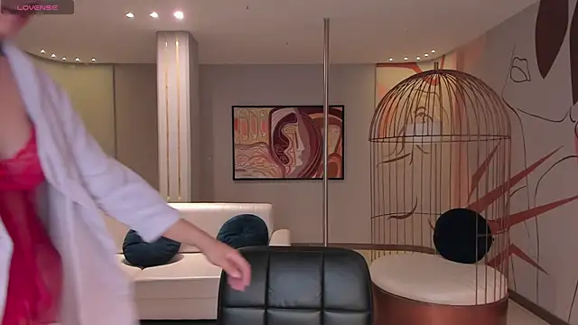 Snapshot of LilaWest chatting on January 2025 08:21:01 PM LilaWest online show from January 2025 08:21:01 PM