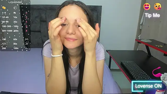 Snapshot of lucia_s1 chatting on October 2025 02:14:01 PM lucia s1 online show from October 2025 02:14:01 PM