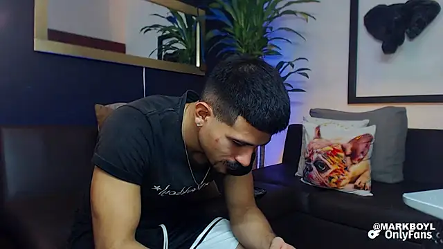 Snapshot of Markboyl chatting on December 2024 02:47:02 PM Markboyl online show from December 2024 02:47:02 PM