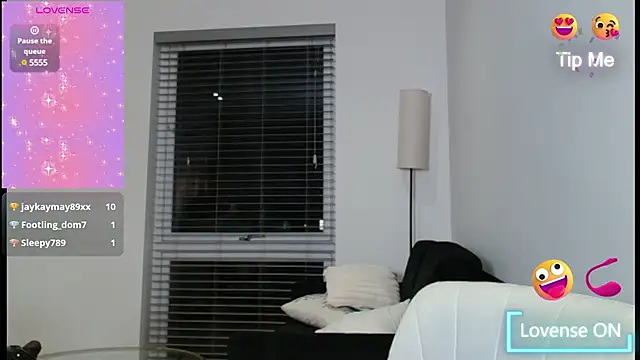 Snapshot of chelseablonde chatting on March 2025 09:15:01 PM chelseablonde online show from March 2025 09:15:01 PM