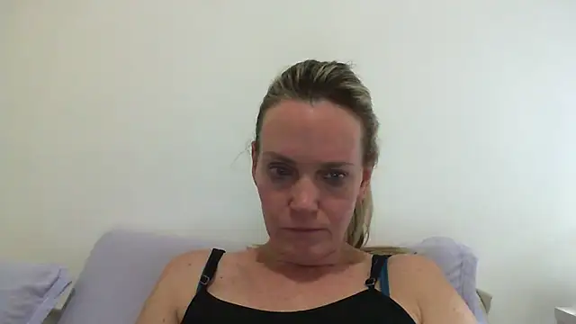 Annylove1 online show from January 2025 12:18:01 AM