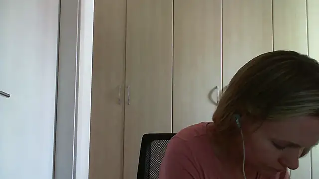 Annylove1 online show from February 2025 04:55:01 PM