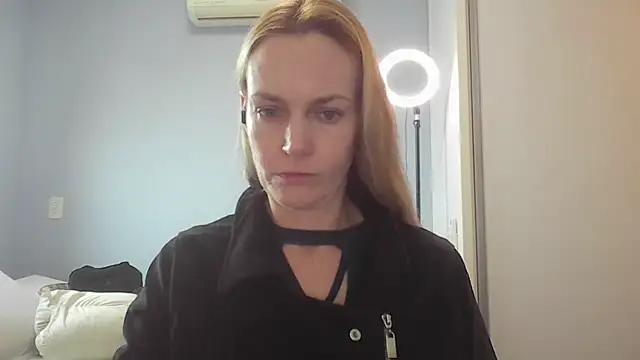 Annylove1 online show from May 2026 10:45:01 AM