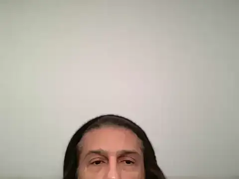 Snapshot of ALPHANDRE chatting on November 2025 05:07:01 AM ALPHANDRE online show from November 2025 05:07:01 AM