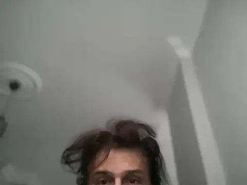 Snapshot of ALPHANDRE chatting on November 2025 06:36:02 AM ALPHANDRE online show from November 2025 06:36:02 AM