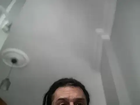 Snapshot of ALPHANDRE chatting on December 2025 07:28:01 AM ALPHANDRE online show from December 2025 07:28:01 AM