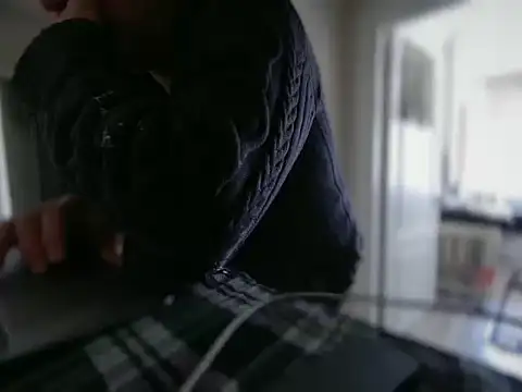 Snapshot of ALPHANDRE chatting on February 2026 09:21:02 AM ALPHANDRE online show from February 2026 09:21:02 AM