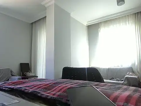ALPHANDRE online show from April 2026 07:24:01 AM