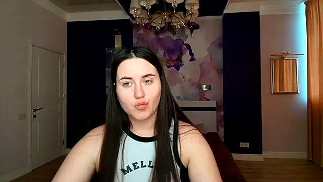 Roxie Bradley online show from February 2025 11:31:01 AM