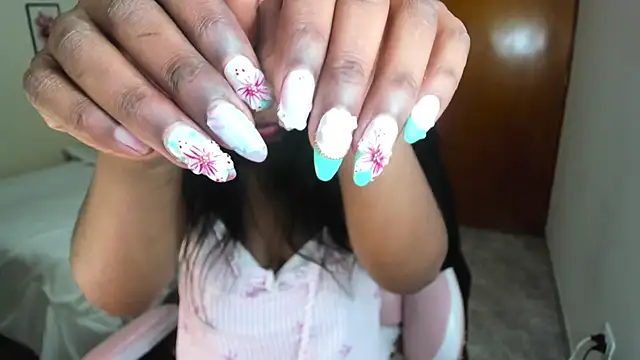 Snapshot of charlott7 chatting on February 2026 01:42:02 PM charlott7 online show from February 2026 01:42:02 PM