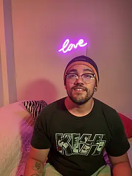 Snapshot of Im_sophiie chatting on February 2025 06:07:02 AM Im sophiie online show from February 2025 06:07:02 AM