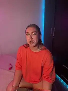 Snapshot of Im_sophiie chatting on February 2025 09:09:02 AM Im sophiie online show from February 2025 09:09:02 AM