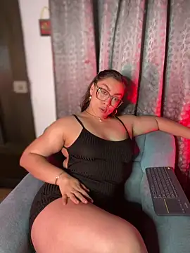 Snapshot of Im_sophiie chatting on March 2025 09:20:02 AM Im sophiie online show from March 2025 09:20:02 AM