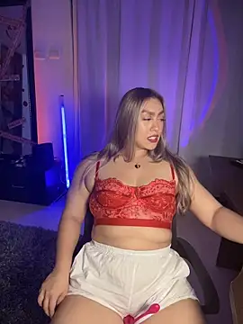 Snapshot of Im_sophiie chatting on October 2025 06:25:02 AM Im sophiie online show from October 2025 06:25:02 AM