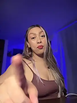 Snapshot of Im_sophiie chatting on October 2025 06:41:02 AM Im sophiie online show from October 2025 06:41:02 AM