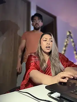 Snapshot of Im_sophiie chatting on December 2025 06:41:01 AM Im sophiie online show from December 2025 06:41:01 AM