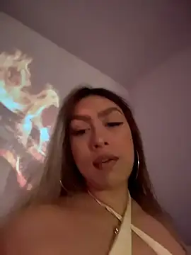 Snapshot of Im_sophiie chatting on March 2026 06:46:02 AM Im sophiie online show from March 2026 06:46:02 AM