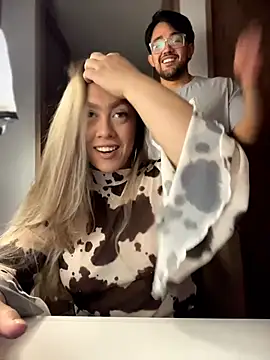 Snapshot of Im_sophiie chatting on April 2026 06:44:01 AM Im sophiie online show from April 2026 06:44:01 AM