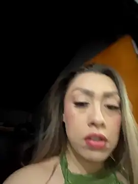 Snapshot of Im_sophiie chatting on April 2026 07:38:02 AM Im sophiie online show from April 2026 07:38:02 AM