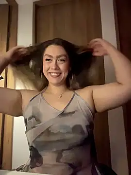 Snapshot of Im_sophiie chatting on April 2026 06:29:02 AM Im sophiie online show from April 2026 06:29:02 AM