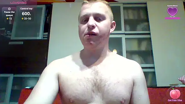 Matttthees online show from December 2025 02:12:02 PM