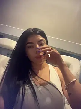 Miaparkerss  online show from October 2025 10:20:02 PM